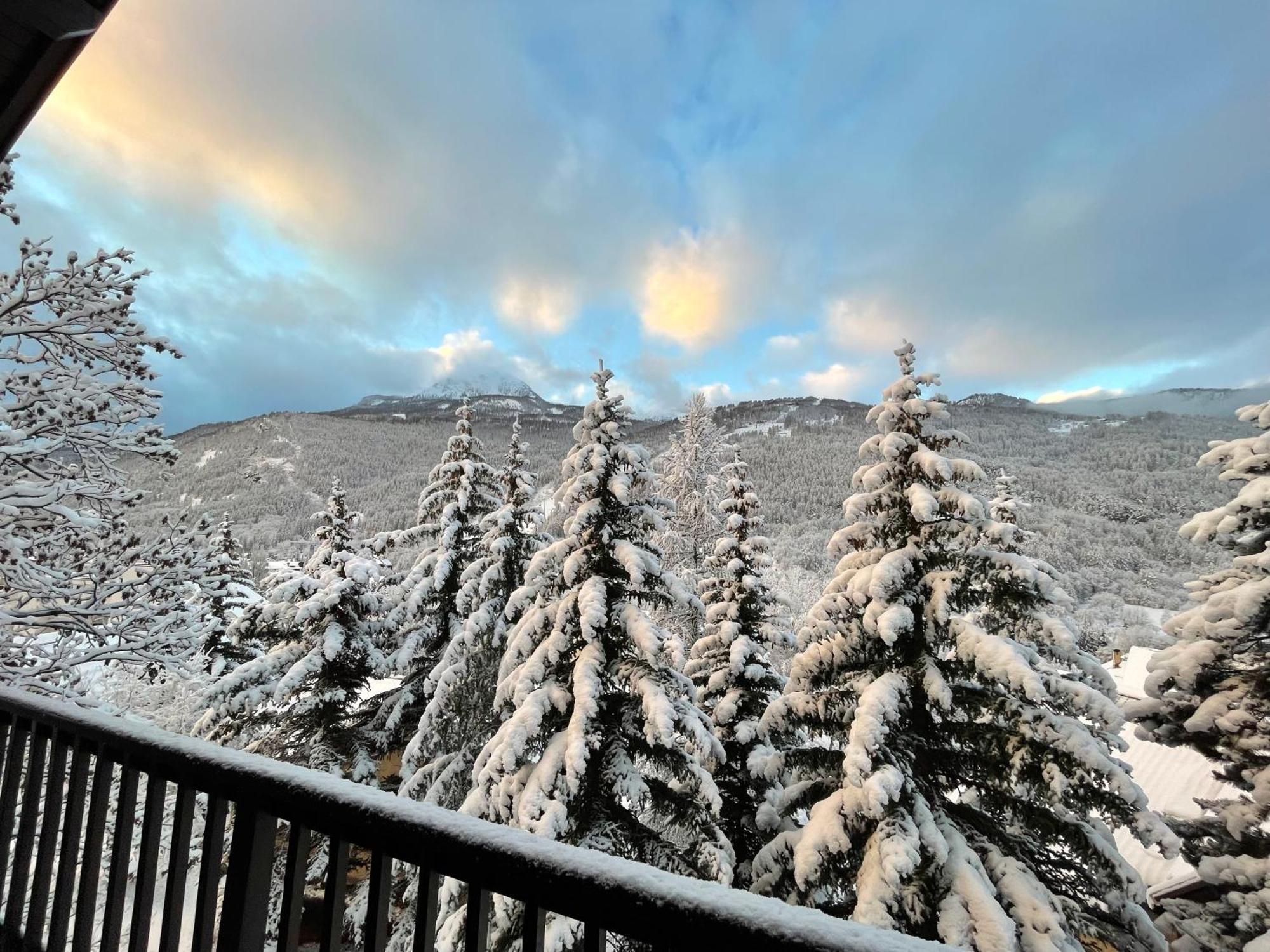 Serre Chevalier Studio 30 M2 Coin Montagne A 8 Minutes Des Pistes Saint-Chaffrey Zewnętrze zdjęcie